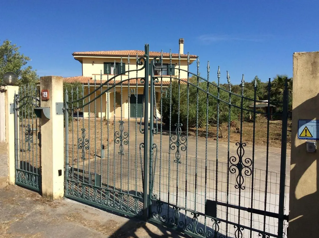 Holiday home Casa Del Mar Portopino, Primo Piano, Appartamento In Villa Sant'Anna Arresi